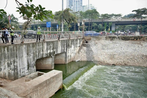Hà Nội muốn giảm 5.100 tỉ vốn đầu tư dự án 'hồi sinh' sông Tô Lịch